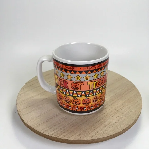 Vintage Love N Stuff Halloween Mugs Set of 4 - Picture 7 of 10